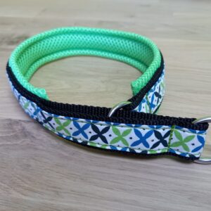 Collier martingale kreuzen